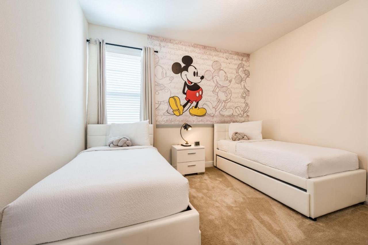 Cozy Home By Rentyl Near Disney With Private Pool & Resort Amenities - 7416M 올랜도 외부 사진